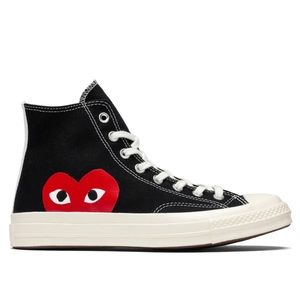 Comme des Garçons PLAY
CdG PLAY x Converse Unisex Chuck Taylor All Star